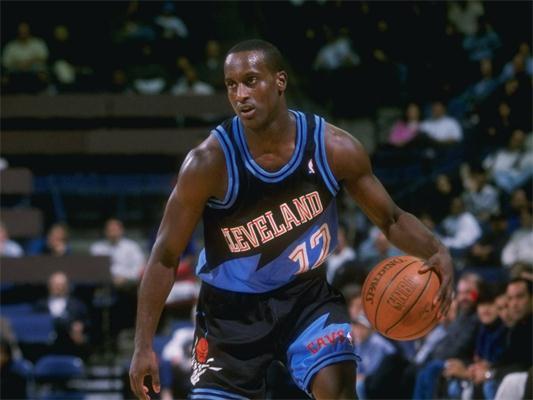 保持了他的 保持了他的